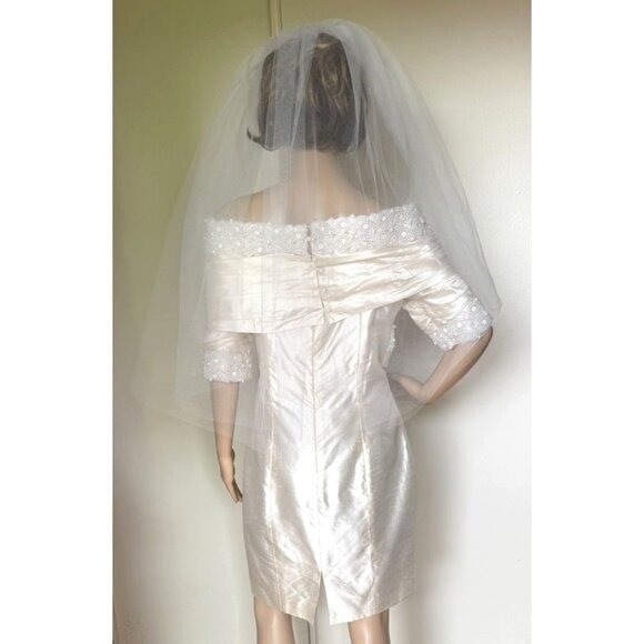 Vintage Watters and Watters Bridal Dress and Veil Set Size 12 Off Shoulder Silk - Picture 7 of 16
